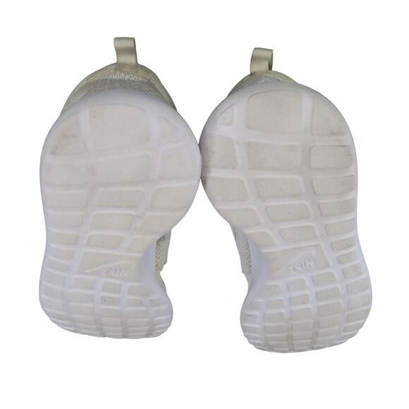 Nike Shoes Mens 7 Sneakers Lifestyle Athletic Roshe One Trainer Casual Comfort - Picture 10 of 12